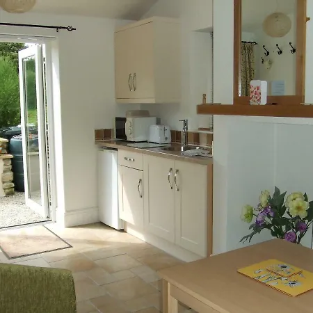 Ashfield Garden * Pickering